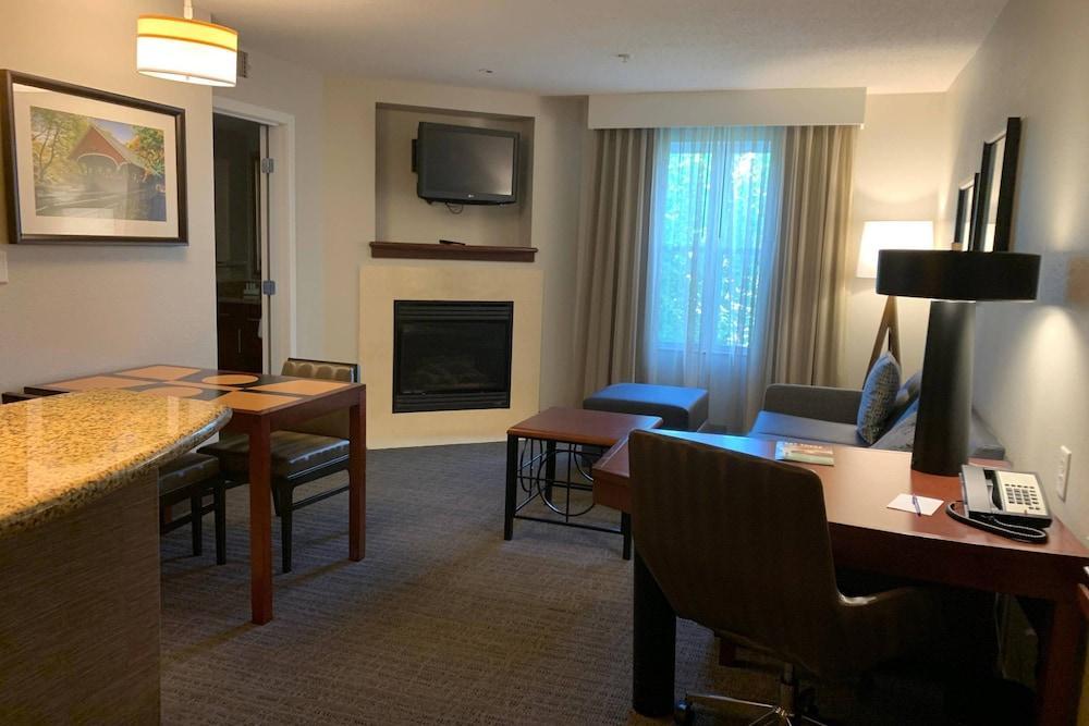 Residence Inn Конкорд Экстерьер фото